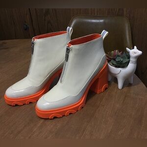 Sorel Brex Bold Waterproof Boots Size 7-8.